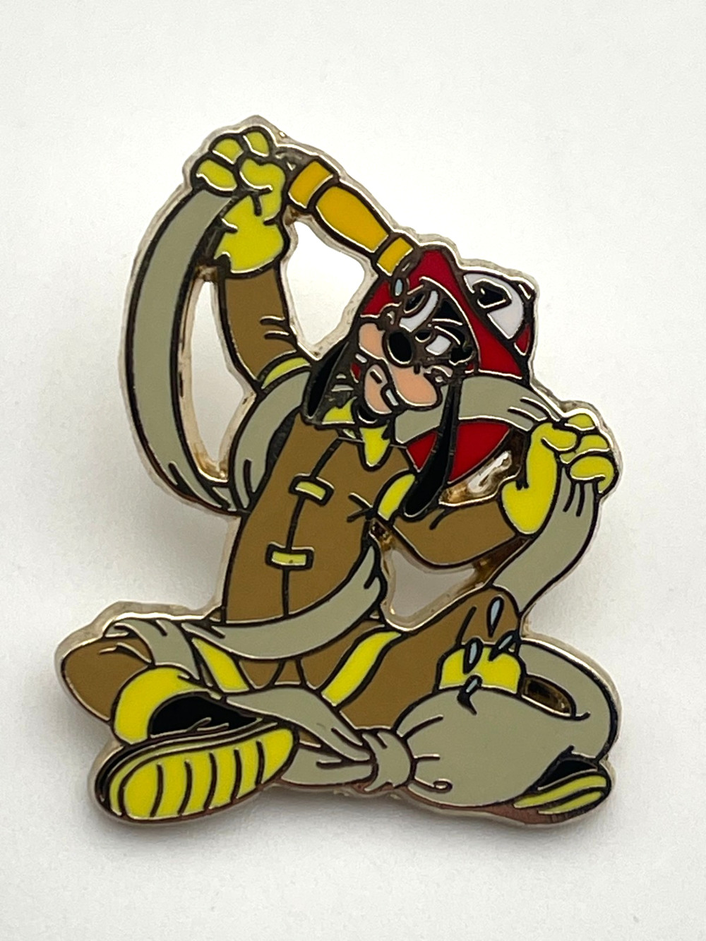 Disney Goofy Firefighter Walt Disney World Trading Pin Character Collectible